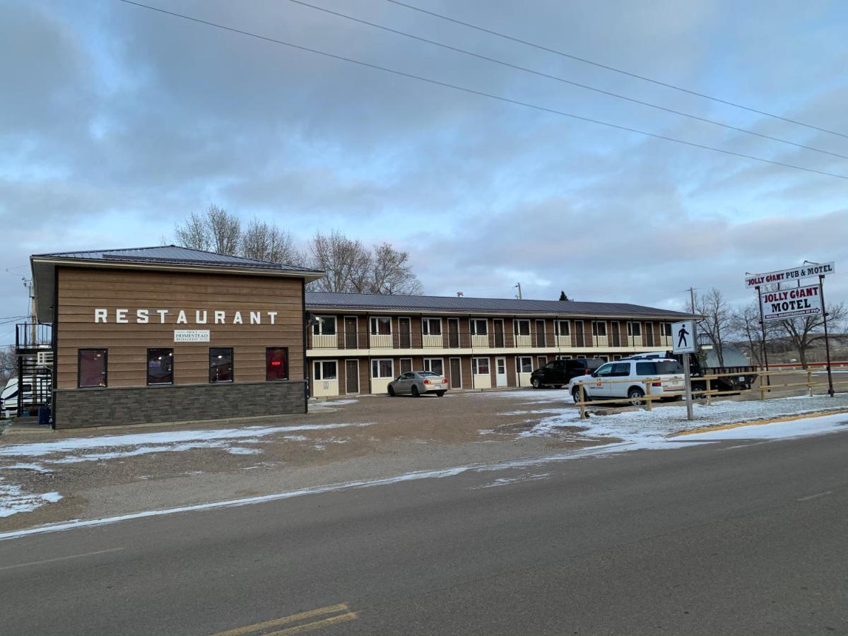 Jolly Giant Pub & Motel Willow Bunch Exterior photo